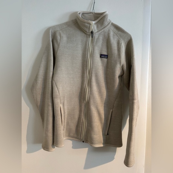Patagonia Jackets & Blazers - Patagonia light women’s jacket, small